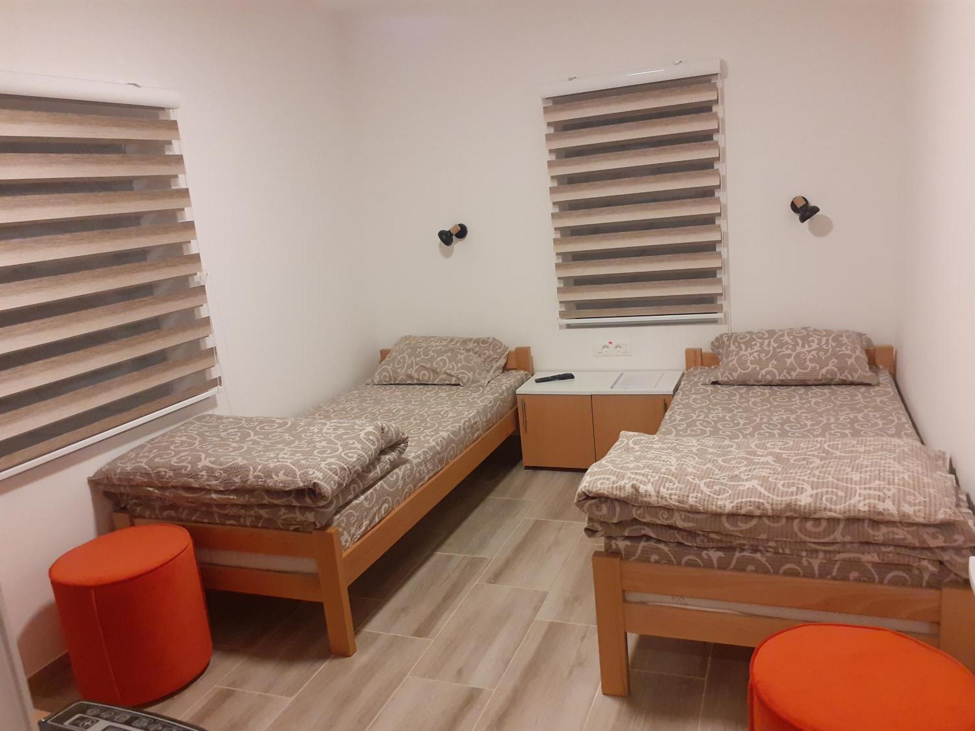 Std Cvetkovic Bed & Breakfast Crni Vrh Bagian luar foto