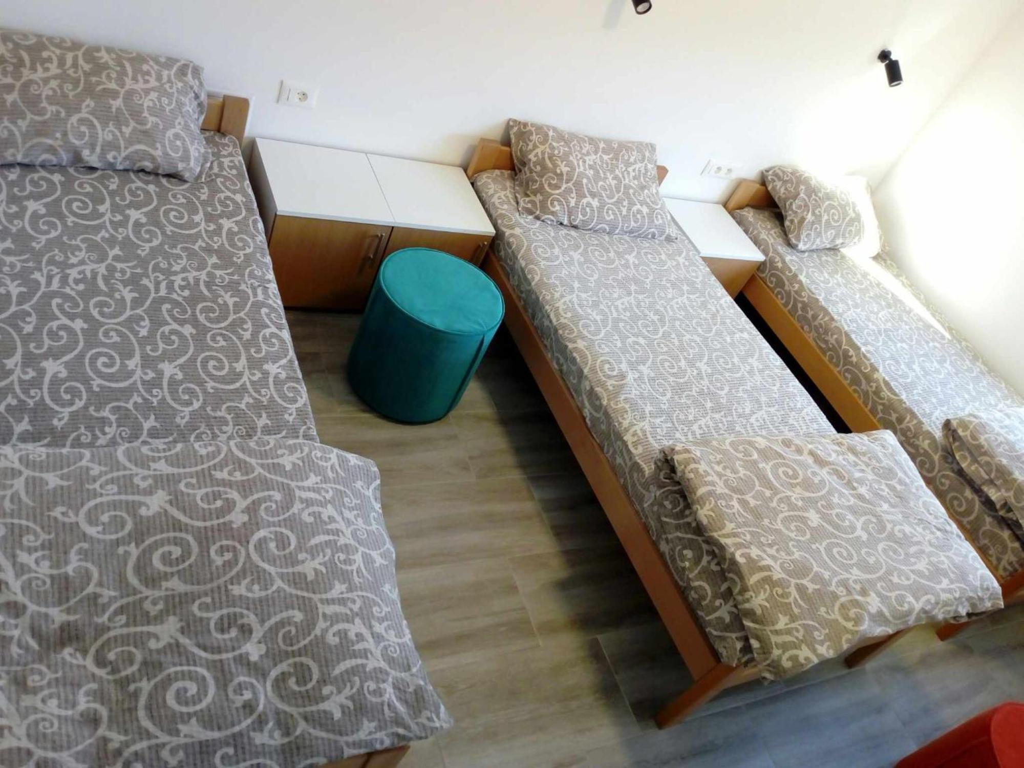 Std Cvetkovic Bed & Breakfast Crni Vrh Bagian luar foto